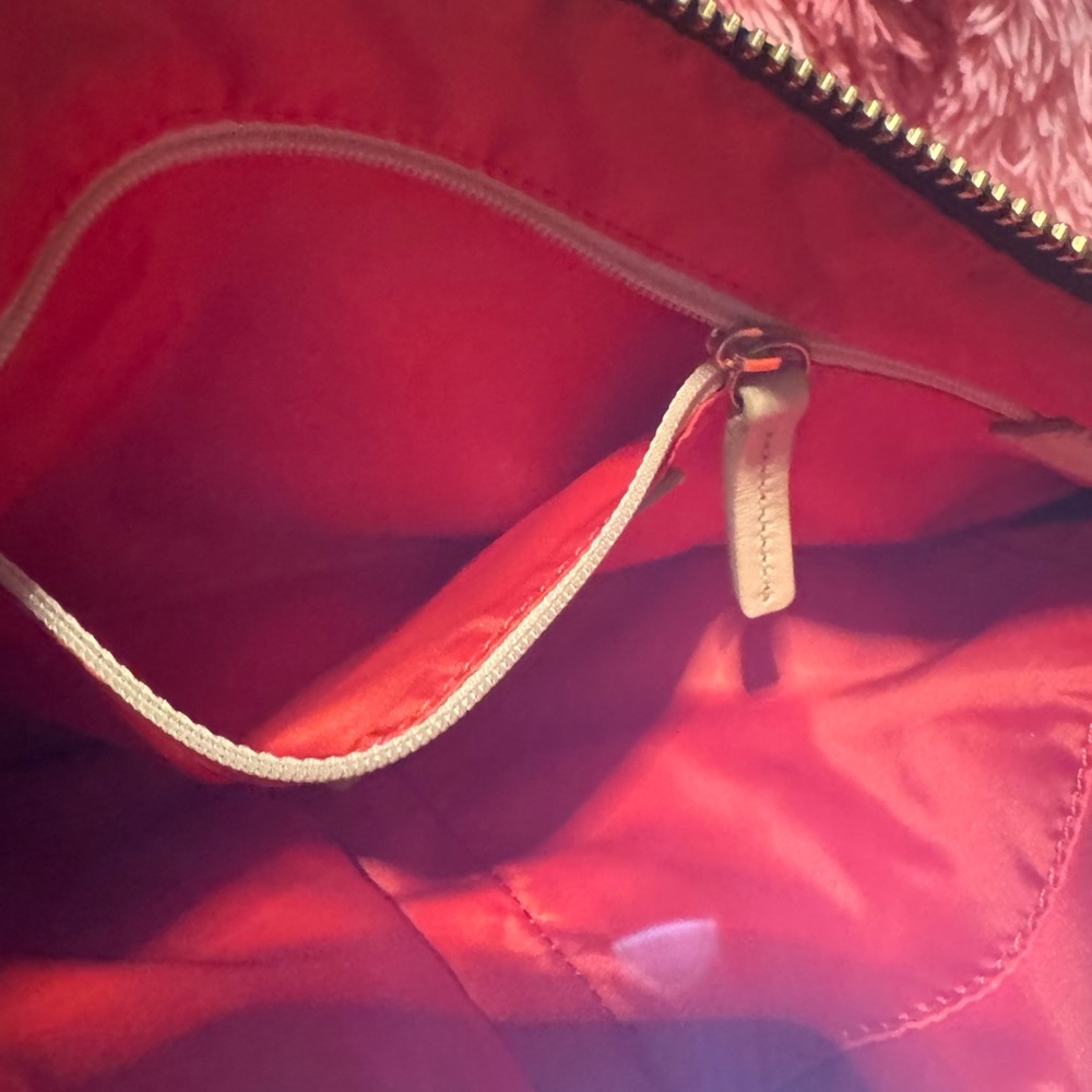 Coach Signature Swingpack Crossbody Bag - Picture 4 of 9